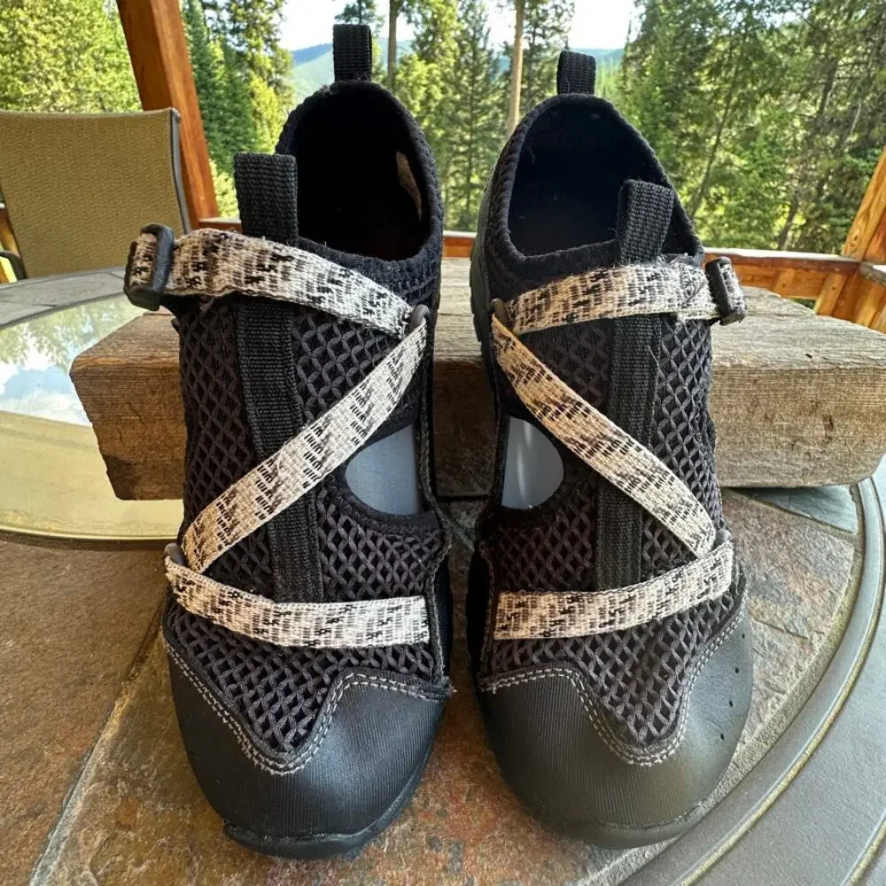 Chaco Water Sandals Youth SZ 6 Outdoor Adventure Hiking Fisherman Shoes